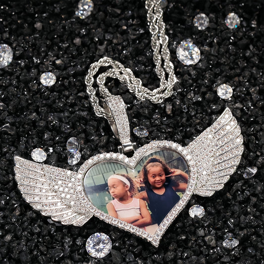 Pendentif photo privé « Personnalisation » Love Wings, collier photo souvenir, collier pendentif commémoratif créatif DIY