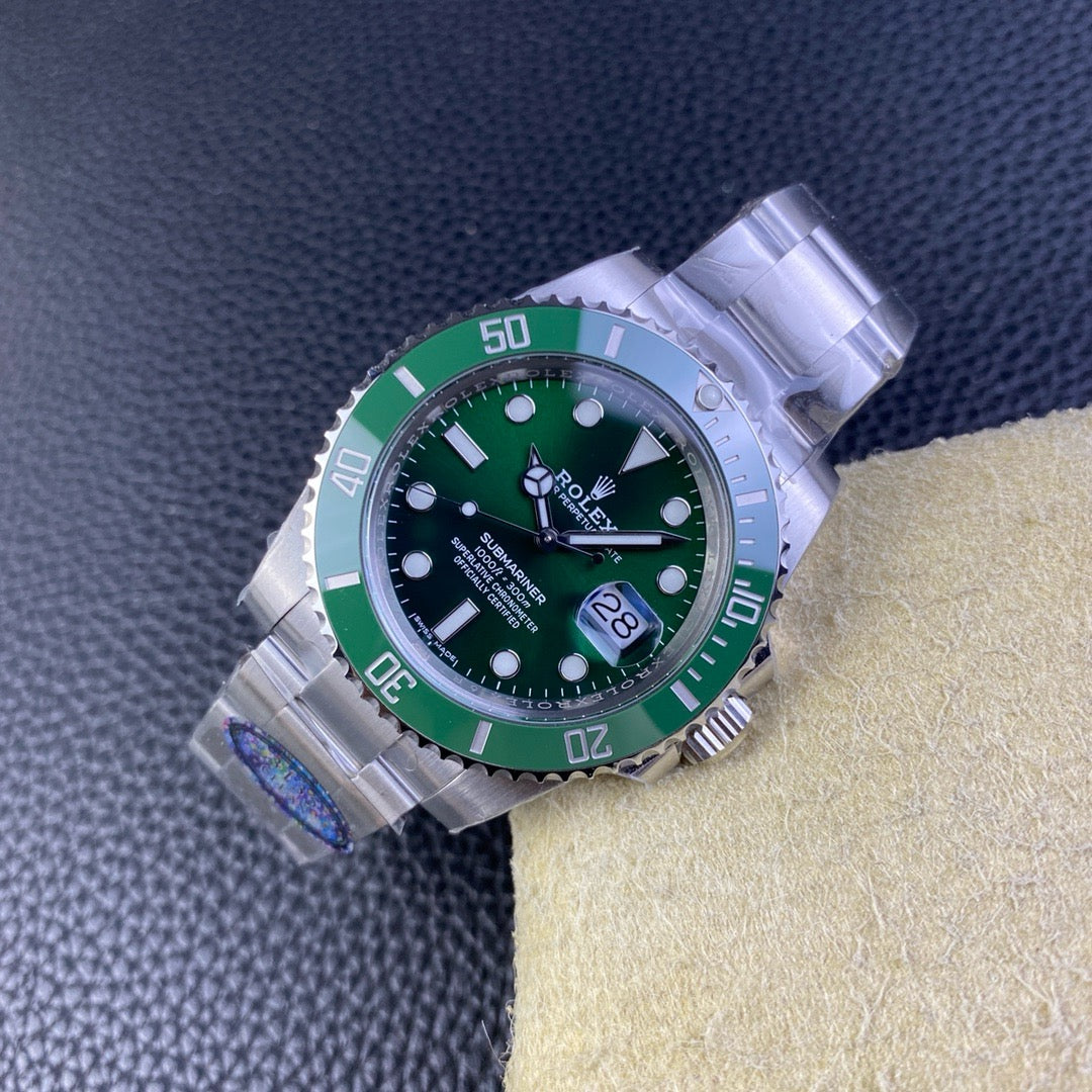 Submariner 116610 LV Green Ceramic Clean 904L 1:1 Best Edition on SS Bracelet SA3135