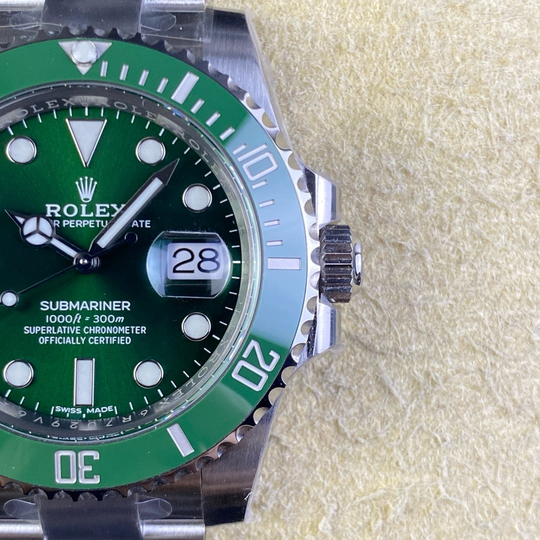 Submariner 116610 LV Green Ceramic Clean 904L 1:1 Best Edition on SS Bracelet SA3135